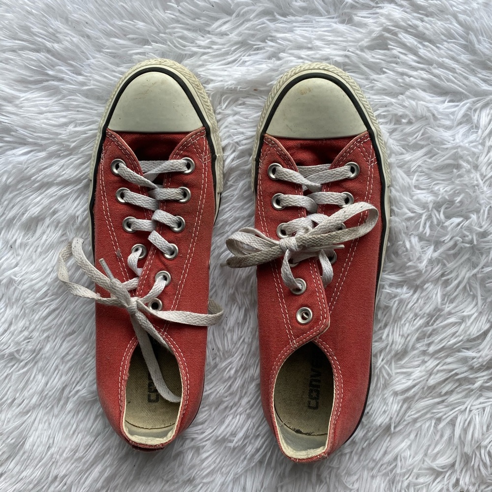 Red Converse